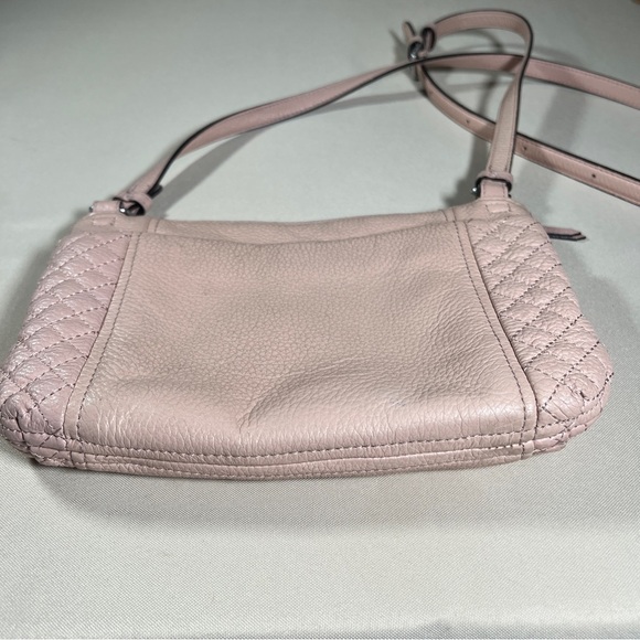 Vera Bradley Small Carryall Leather Crossbody Bag in "Pink Sands" Neutral Casual - Picture 5 of 16
